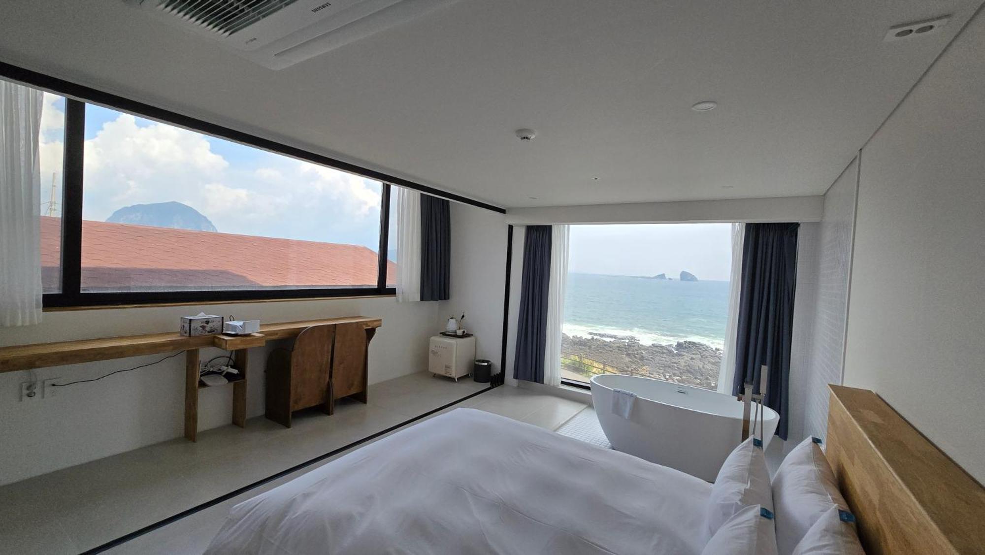 Hygge Hotel Seogwipo Exterior photo