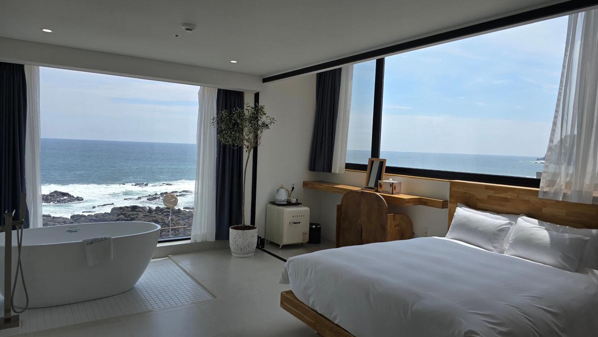 Hygge Hotel Seogwipo Exterior photo